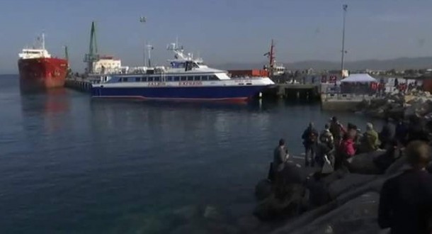 تفاصيل مغادرة اللاجئين من اليونان إلى تركيا