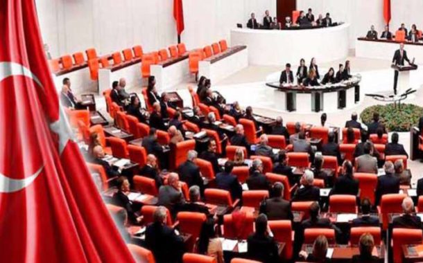 البرلمان التركي يقر مشروع تغيير نظام الحكم من برلماني إلى رئاسي