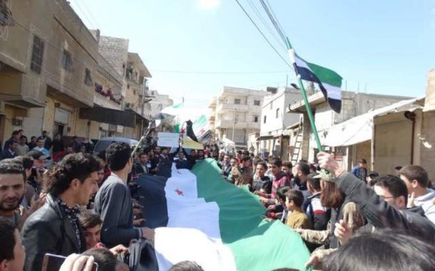 مظاهرات في ريف حلب تطالب بإسقاط الأسد وتندد بدي مستورا وتصريحاته