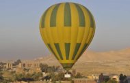 سقوط منطاد يقل سياحاً جنوب مصر أدى لمقتل سائحة وإصابة العشرات